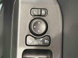 オート格納機能付きミラー キーフリーシステムのドア施錠に連動して自動的に格納!乗降時のミラー操作の手間が省けて便利です♪閉じ忘れを防げるほか、降車の直前まで後方の確認ができます!!