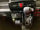 納車前にはプロのメカニックが、各部の点検を行います。ディーラーにしか出来ない品質、そしてサービスできっと満足していただけると思います!
