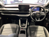 水平ラインを意識した、スッキリとしたダッシュボードです。