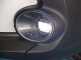 宮崎日産では、細かな所まで磨いていますのでヘッドライトもとても綺麗でライトの光による黄ばみもありません。