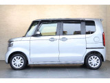 当店の展示車は、プロの業者にボディーの磨き、ルームクリーニングを依頼していますので、とてもきれいです!!ぜひ、見にいらしてください!