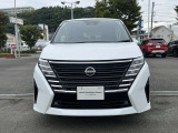 お支払い総額は県内登録・店頭納車にての表示をさせて頂いております。登録のご住所によって県外登録費用が必要となりますし、ご依頼によっては別途陸送費用が必要となる事も御座います。