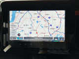 純正のナビゲーションを装備しておりますので、初めての場所も、すぐにお出かけいただけます。