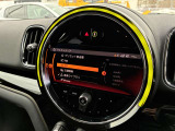 内装クリーニングも施しております。内装の綺麗なお車は気持ちが良くオススメさせていただく1つのポイントになっております。