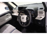 運転席周りは遊びにも通勤にも普段のお買い物にもピッタリ。日々のドライブに居心地のよいレイアウトです。
