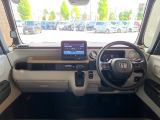 ■ 運転席まわりの装備 &rArr;