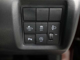 各操作スイッチなども使いやすい位置に配置されています!