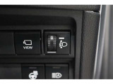 車体が傾いた状態の時にヘッドライトの光の高さを上下に調整することが出来ます!