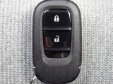 ◆【スマートキー】装備!お荷物で手が塞がっている時でも、ポケットやカバンからキーを取り出す事無くドアを解錠・施錠出来る便利なキーです!