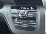 オートエアコンを装備しておりますので、車内温度をいつも快適にしてくれます。