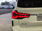 リアランプ 立体的な造形としてBMWらしい個性的なリアビューを明確化しました。