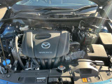 エンジンルームです。納車前整備付となりますので、エンジンオイルやオイルフィルターなど交換してからのお渡しです。