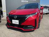LEDヘッドライトハイビームアシスト機能付です。前方検知用カメラで、先行車や対向車のライト、道路状況・道路周辺の明るさを検知し、前方の視界を確保し手動で切り替えるわずらわしさを軽減します。