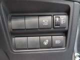 ハンドルヒーターも付いているので、冬場の運転も助かります。
