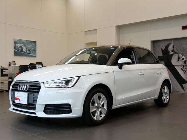 A1スポーツバック 1.0 TFSI 