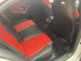 ◆LIBERALAは、輸入車選びの新たなスタイルを提案するインポート・セレクト・ブランドです。オーナー様となる方がクルマから直接感じる感性を第一にした、最良の一台との出会いをコーディネートいたします。
