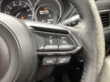 MRCC(マツダレーダークルーズコントロール)は先行車との車間を維持しながら追従走行を行い、長距離でのドライバー負担を軽減させてくれます。