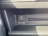 充電用USBジャック(急速充電対応タイプ2個付)・アクセサリーソケット(DC12V)