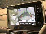 全方位モニターがついています! 車の周囲を360&deg;安全確認できるので、普段の駐車はもちろんの事、縦列駐車や幅寄せの際にも活躍してくれますよ。