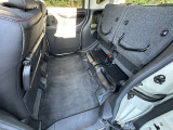 ホンダ独自の、シートは跳ね上げ機構で、シートの座面を起こして固定可能!大きな荷物や、ベビーカーもそのまま積載可能です♪