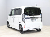 【コーティング/ガードコスメSP】好評のコーティング施工で愛車のボディをケアしませんか?紫外線や酸性雨等の劣化によって塗装面の光沢の消失や塗装の剥離を防ぎます!