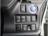 両側電動スライドドアのスイッチ付です。車内からもスイッチひとつで楽にドアの開閉が可能です。電動なので開閉時に力を使う必要がなく、半ドアになることもありません!