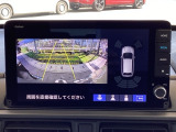 バックモニター付きで、車庫入れやバック時の後方確認をしっかりサポート。モニターに映し出される映像で死角も確認しやすく、狭い場所での駐車や後退時の操作をより安心して行えます。