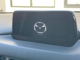 【純正ナビ】人気の純正ナビを装備。オーディオ機能も充実しており、Bluetooth接続すればお持ちのスマホやMP3プレイヤーの音楽を再生可能!毎日の運転がさらに楽しくなります!!