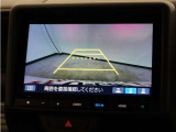 バックカメラ搭載です!車庫入れが苦手な人はもちろん、車両感覚に自信がある人にもお勧めです!見えない箇所が見えるようになるので、低い障害物や隠れてしまっている子供の存在等にも気付く事が出来ます。