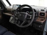運転席廻りです。