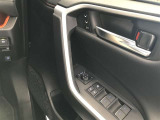 運転席からの操作で空気の入れ替えができて快適な室内空間へ☆