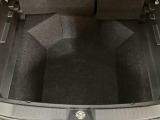 ボードの下にも収納スペースがありますよ♪