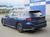 SUBARUは安心安全をご提供するため視界の良さにこだわった車作り。後方視界も良好です。