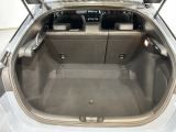 広々としたカーゴスペース。週末のお買い物や長期旅行のたくさんの荷物も積載できます。