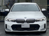 自動車保険も純正のクオリティを。BMWの正規ディーラーのみが取り扱い可能な、BMW専用自動車保険。専任のスタッフが皆様のカーライフを24時間365日サポート致します。