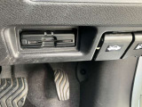 高速道路をスムーズに乗り降りができるETC機能のユニット付き!お引渡し前にセットアップを行いますので、乗り始めてからすぐにお使い頂けます。