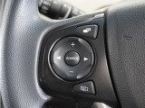 ◆オーディオリモコンスイッチ◆視点をそらすことなく、ボリューム調整・オーディオソース切替・選曲の操作が可能に。安全運転にひと役買います♪