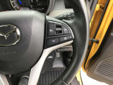 クルーズコントロールを装備。アクセルやブレーキを操作しなくても、自動で先行車との車間距離を保ち追従走行できます。長距離や高速道路を運転する際に、ドライバーへの負担を軽減します。