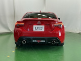 後席の窓には外から車内が見えにくくなるプライバシーガラスを採用。周りを気にせずリラックスして過ごせます