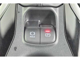 電動パーキングブレーキを搭載。スイッチ操作でパーキングブレーキを作動・解除することが可能です。