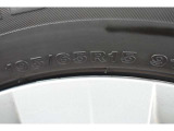 タイヤサイズは195/65R15です