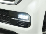 ◆フォグライト◆ 霧などの悪天候時、自車の位置を示すとともに前方や路肩が見えずらい時、近い位置をワイドに照らしてくれます