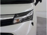 コーナーのポールが付いています狭い道などを走る時に車幅がわかりやすい。