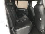 ゆとりある広々とした車内空間は、ドライブを始め買い物やレジャーなど、幅広く活躍します。一人でもみんなとでもお出かけを楽しみましょう!