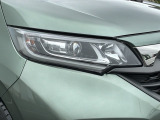 明るくて長寿命のLEDヘッドライト採用
