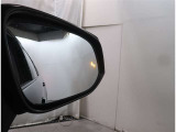【BSM】ブラインドスポットモニター付き☆車線変更時、死角になり映らない車両を検知!警告してくれます♪