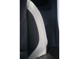 大きなシワ、汚れはありません。