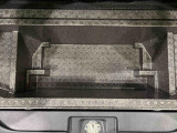 ラゲージの底には、大容量の収納ができる深底ラゲージアンダーボックス。小物のキャンプ道具の収納に大活躍!