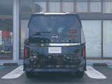 プライバシーガラス 室内の急激な温度変化を和らげ、防犯の観点から車内が見えにくくなっております。