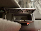 納車前にはプロのメカニックが、各部の点検を行います。ディーラーにしか出来ない品質、そしてサービスできっと満足していただけると思います!